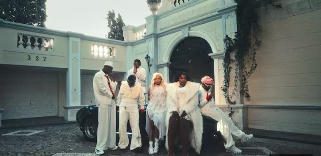 Dj Tshegu, Focalistic, Ch'cco, Nkosazana Daughter - Basela Ft. Ceehle, Sims Noreng