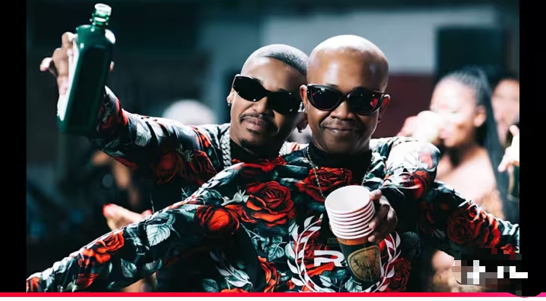 Masterpiece YVK, Young Stunna - Desha Ft. Kabza De Small, Sly, Dench