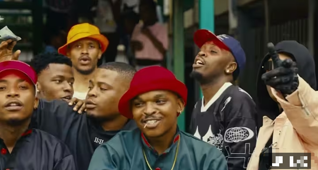 Al Xapo - Snokonoko Official Video Ft. Benzoo, EeQue