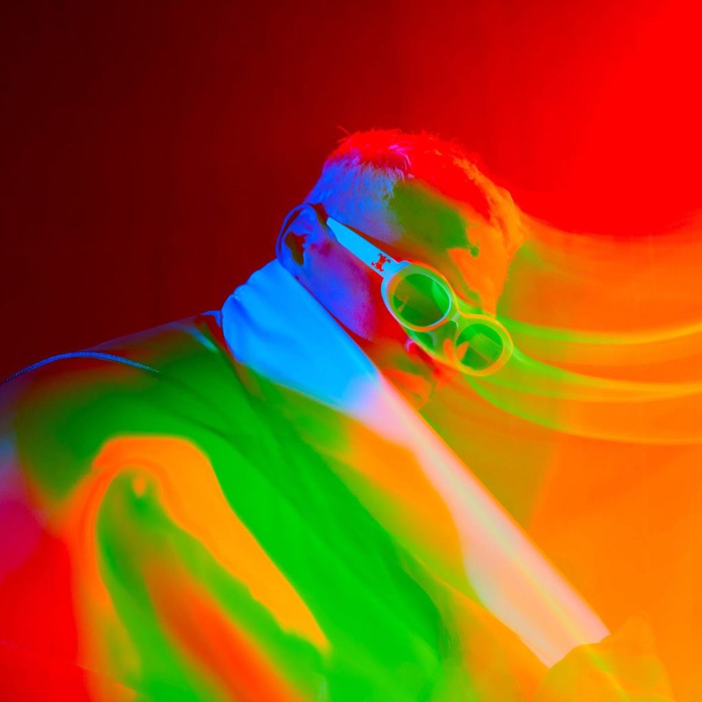 Chris Brown - Call Me Every Day Ft. Wizkid