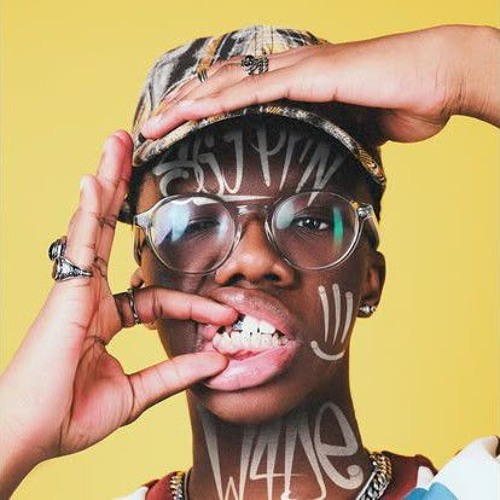 W4DE - Sgusgu 8 Ft. Royal MusiQ